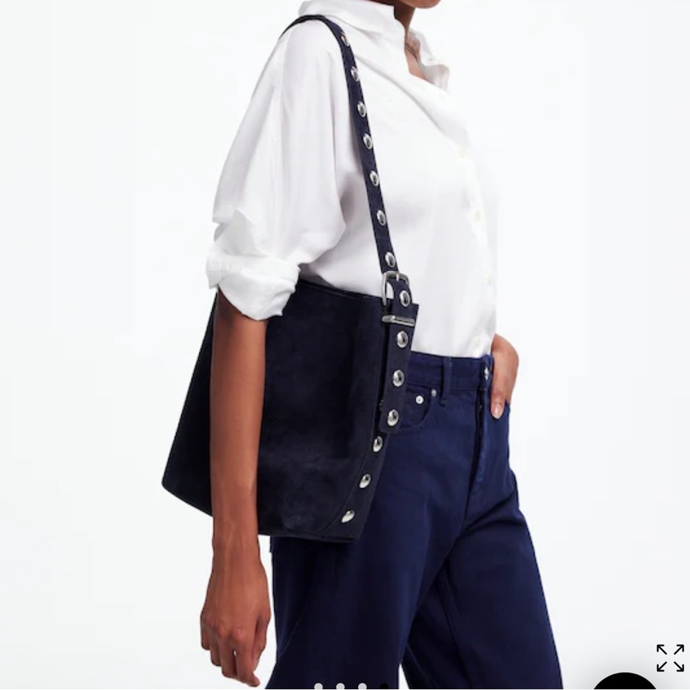 Madewell | The Essential Medium Bucket Tote